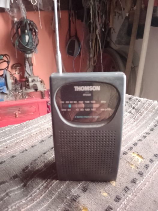 Radio portátil Thomson