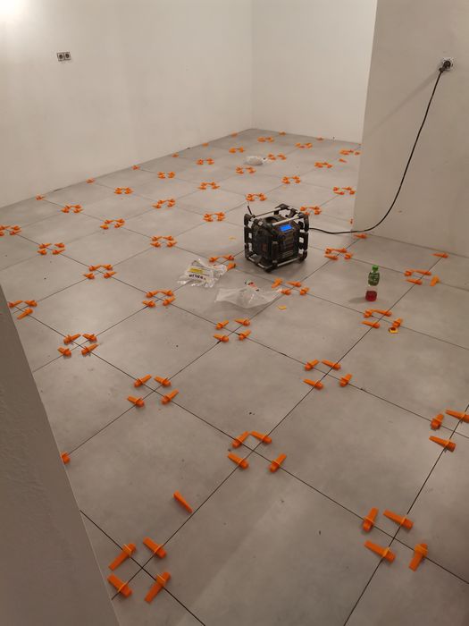 Uslugi remontowo budowlane