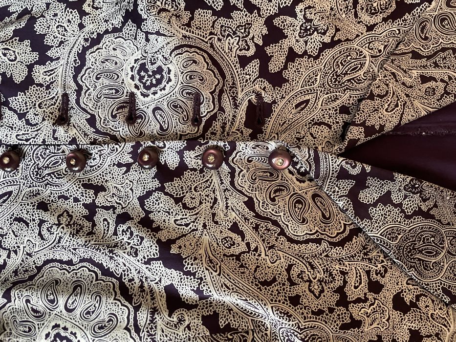 Костюм элегантный