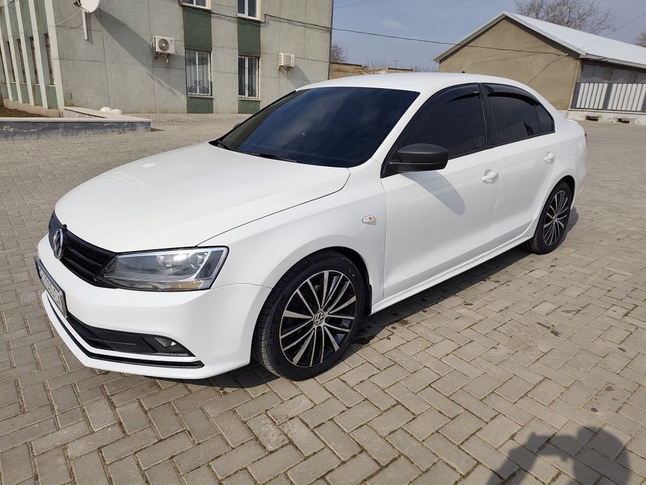 Jetta 2015року 1.8tsi
