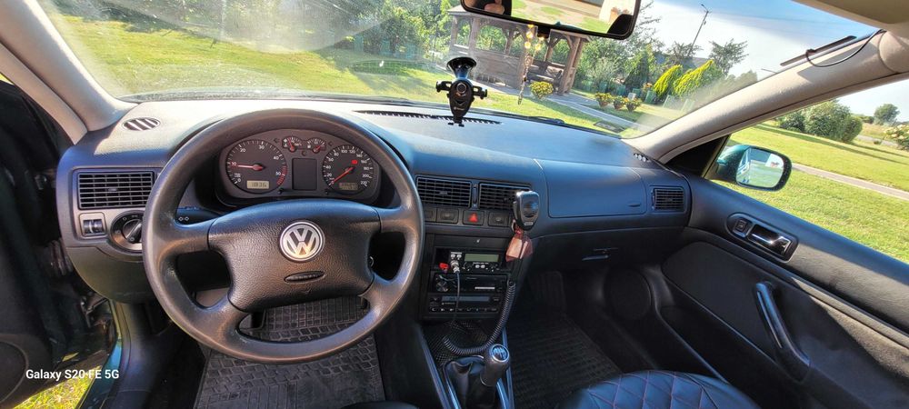 Volkswagen Golf IV  1.9  90KM  2001 r.