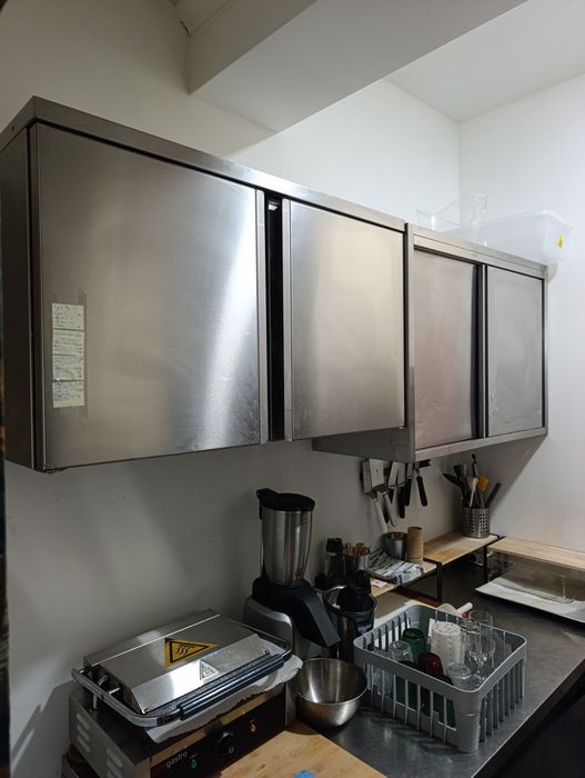 Lote de balcões e armários de Inox, hote extração de fumos