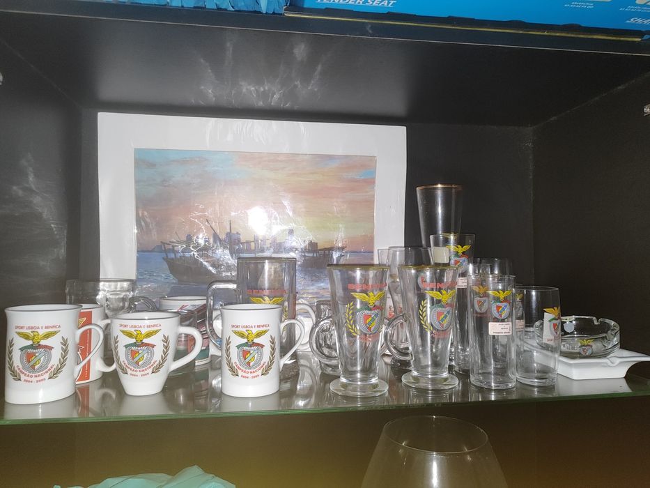 Vendo copos e chávenas do Benfica