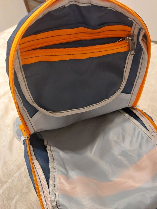Mochila ideal para caminhada ou outros desportos exteriores