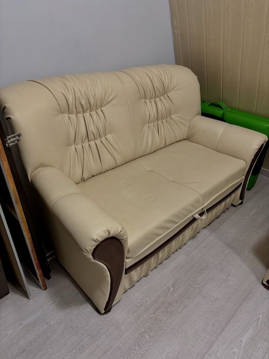 Rozkładana kanapa +dwa fotele