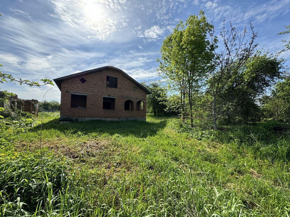 Продаж будинку с. Чернії діланка площею 15 сот