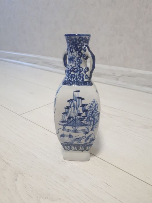 Продам вазу Вьетнам