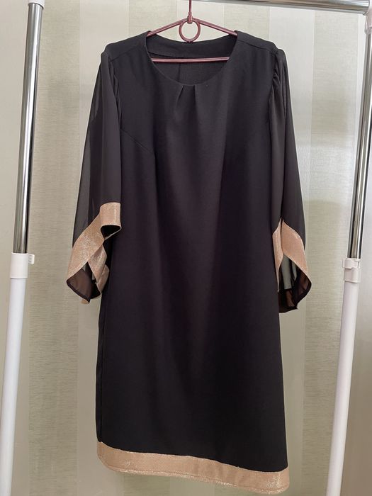 Жіночі сукні, піджаки, кофти