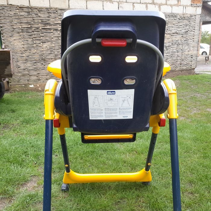 Стульчик для кормления  CHICCO