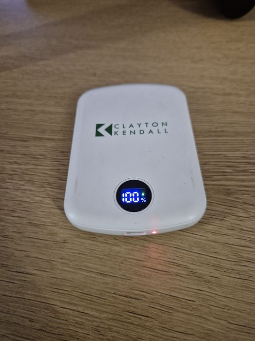 Powerbank 5000mAh szybki ładowanie indukcyjne