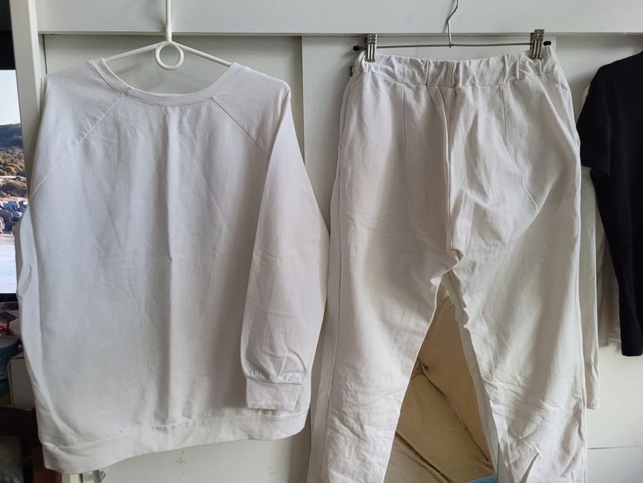 Dres kremowy ze złotym L/XL