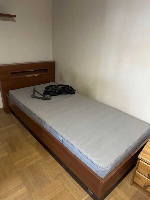 Łóżko 90cm razem z materacem