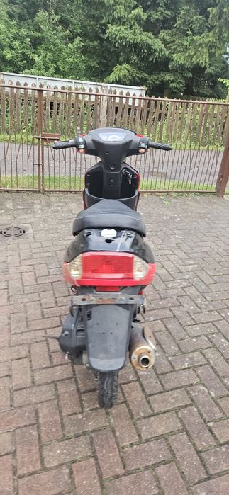 Skuter zipp 50 4t