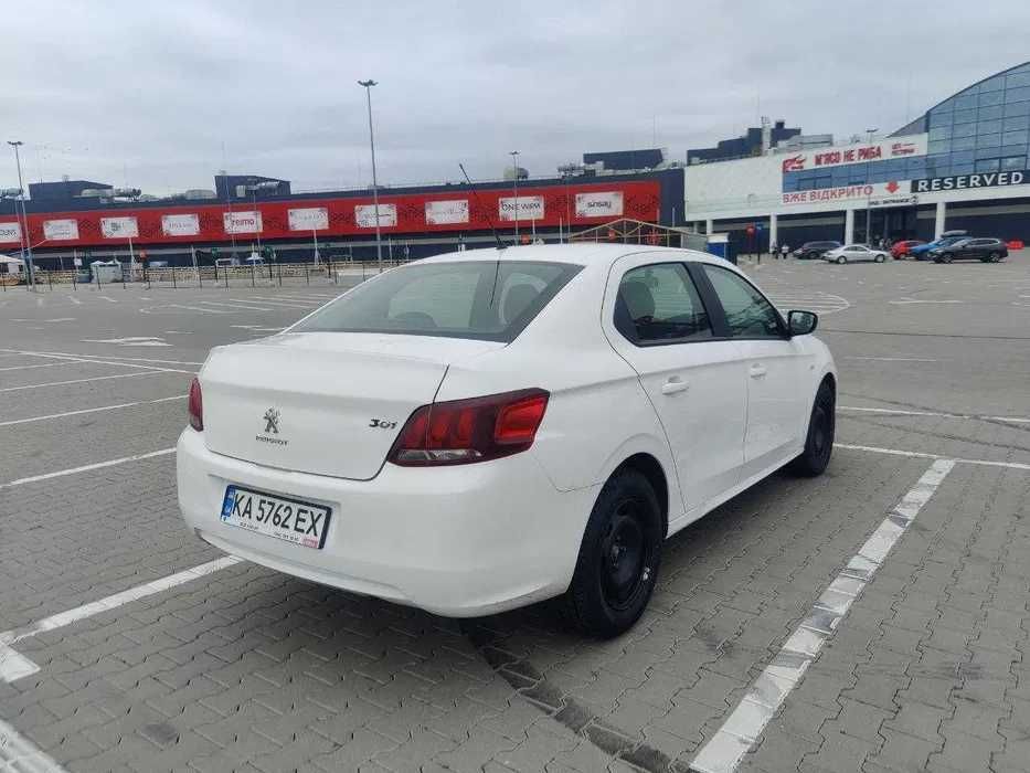 Оренда авто в таксі