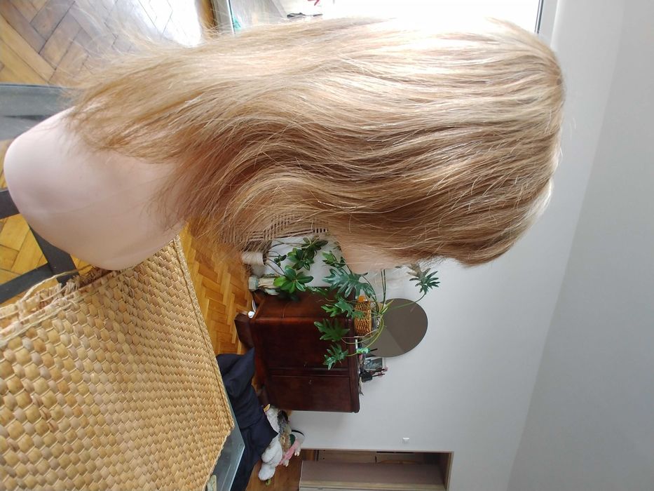 peruka naturalna