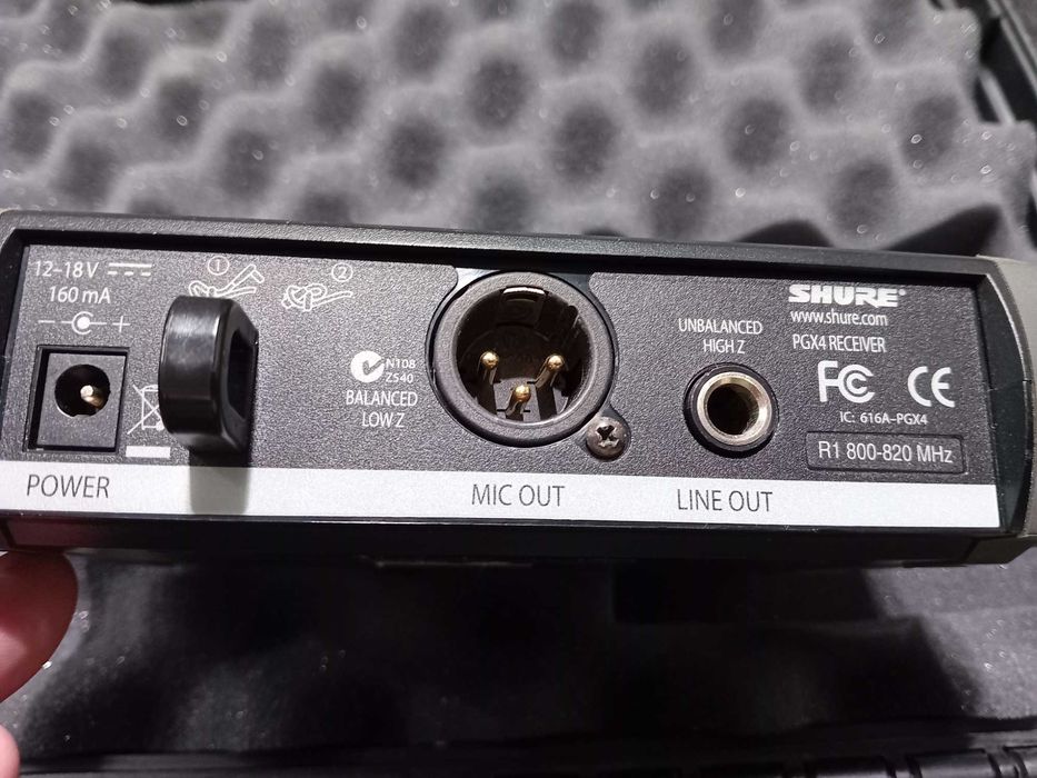 Sprzedam Wireless microphone SHURE PGX4