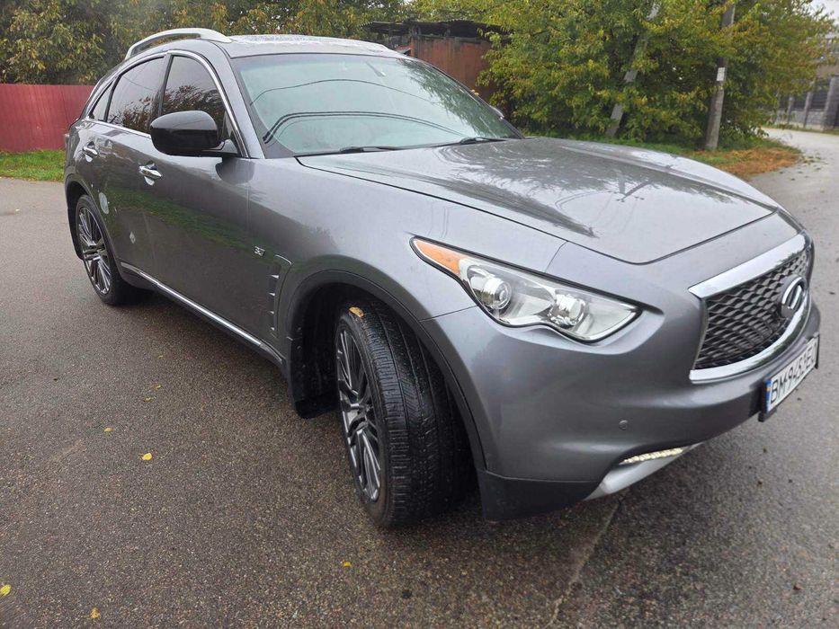 Продам Infiniti QX70 2017, бензин 3.7L, повний привід.