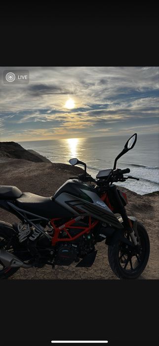 KTM Duke 125 como nova