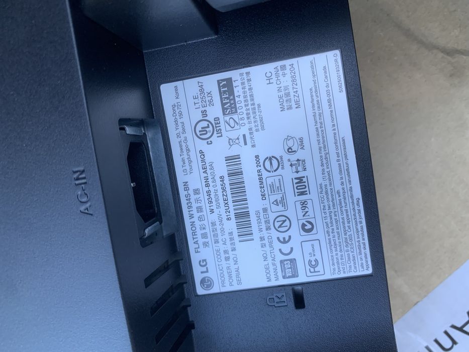 Monitro LG Flatron L1953S - SF 19 cali