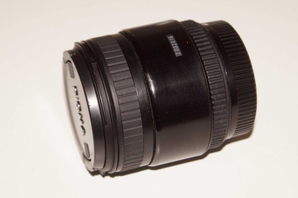 Sigma AF 28 f/1.8 на Pentax