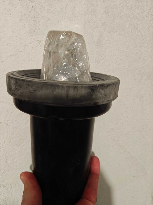 Przyłącze do WC Geberit