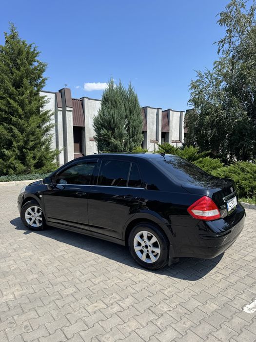 Ниссан тиида, Nissan tiida 2008