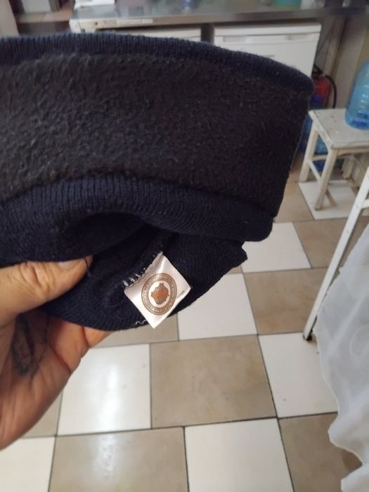 Зимовi шапки (Toronto Maple Leafs, Levis, New York Yankees, Jordan)