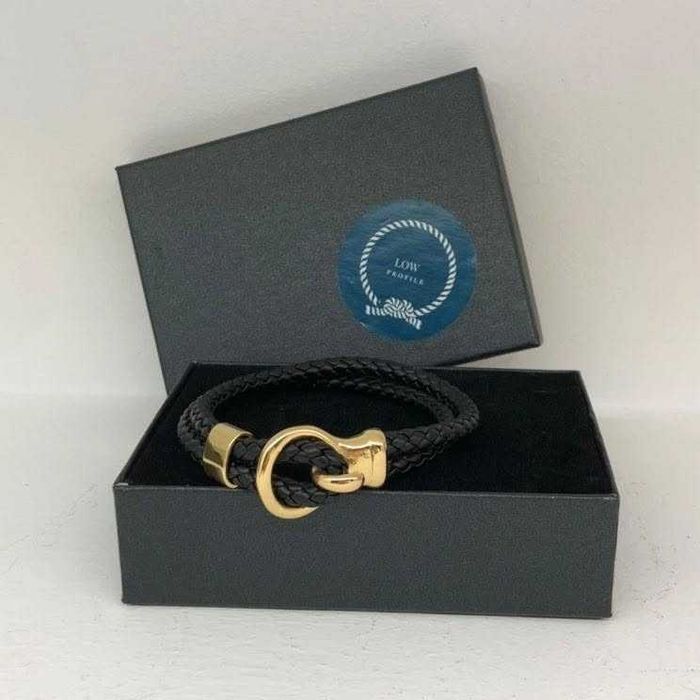 Pulseira em Aço inoxidável e Couro de qualidade