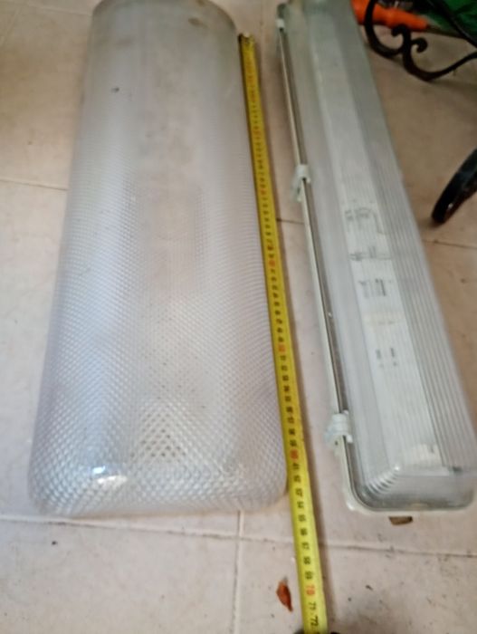 2 candeeiros de teto / parede