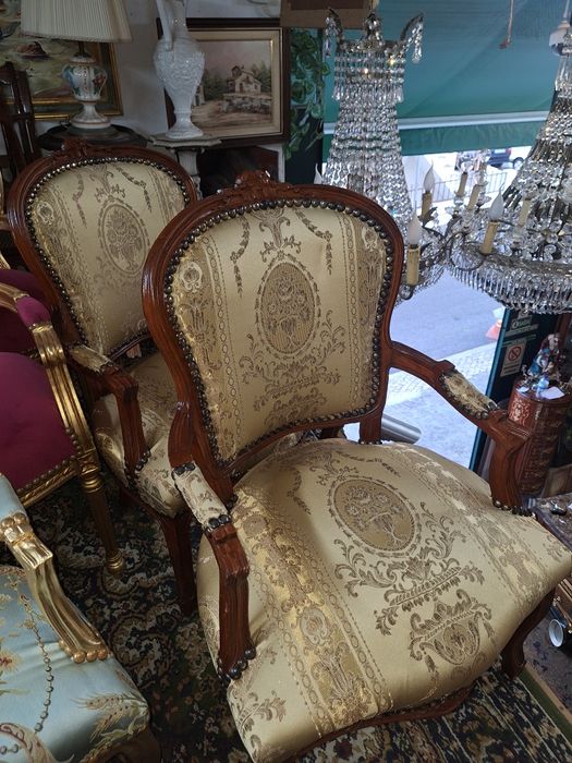 Cadeirões (Grande stock)