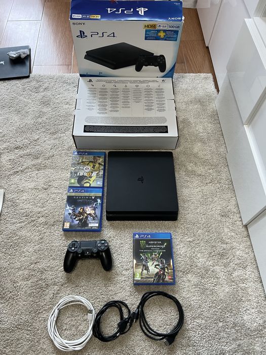 PlayStation 4 + Comando + Jogos ( impecavel )