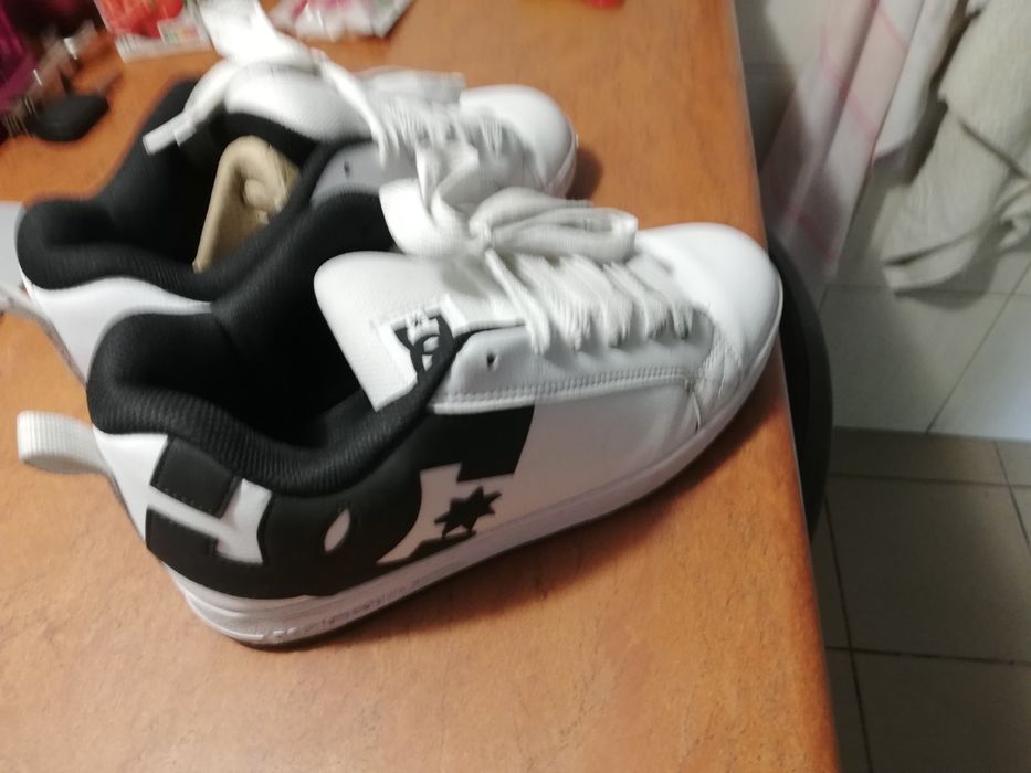 Sprzedam tanio buty sportowe