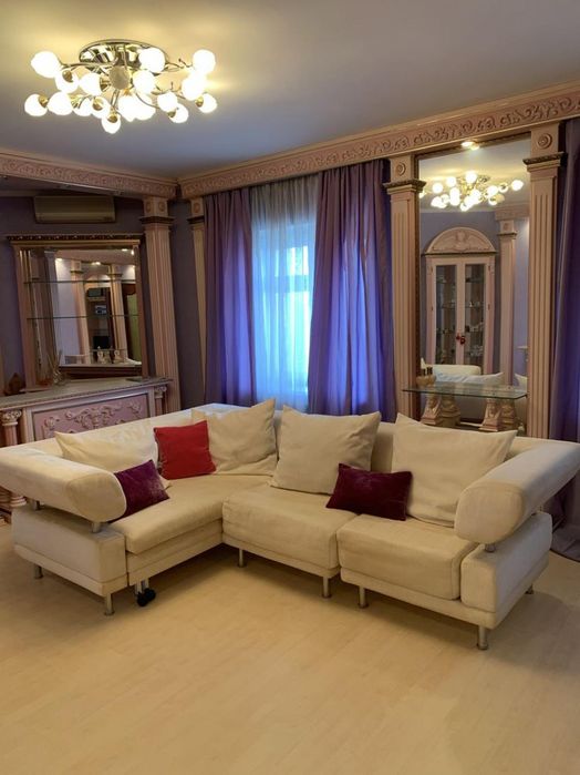 Продам 3К 104 м² + ГАРАЖ 119 м² | Нагірний | Авторський ремонт | 2 балкони | 5/6 поверх