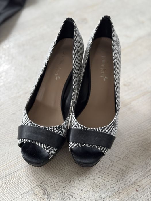 Szpilki biało czarno