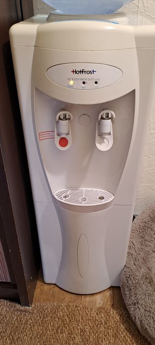 Кулер для воды HotFrost