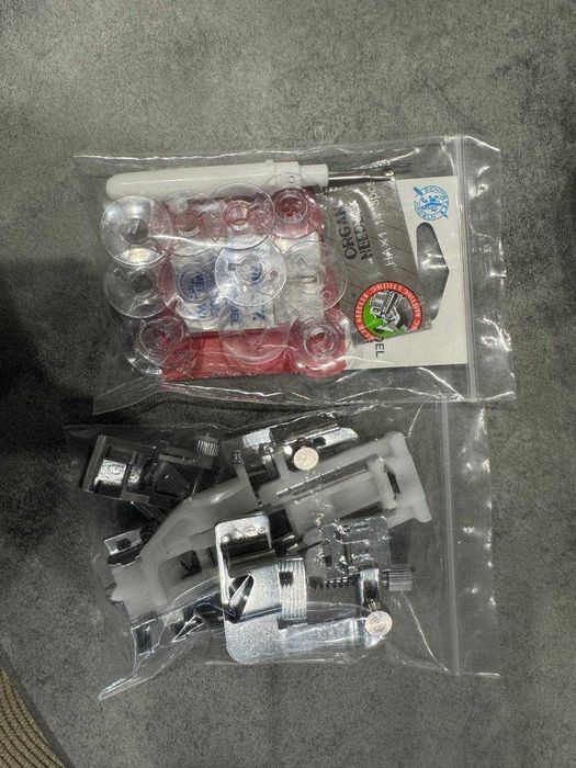 Швейна машинка Janome 1547,  електромеханічна, 24 строчки