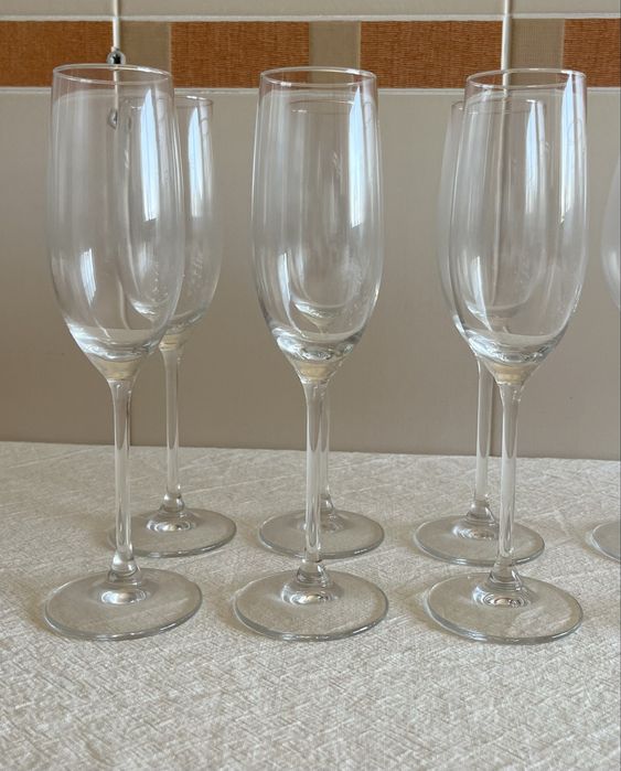 Conjunto de 36 copos com pé NOVOS (vinho, água e champanhe)