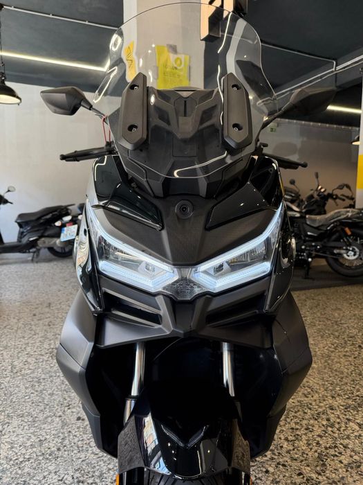 Voge SR 4 MAX T de 2024 Optimo Estado, Distinta, confortável e Segura