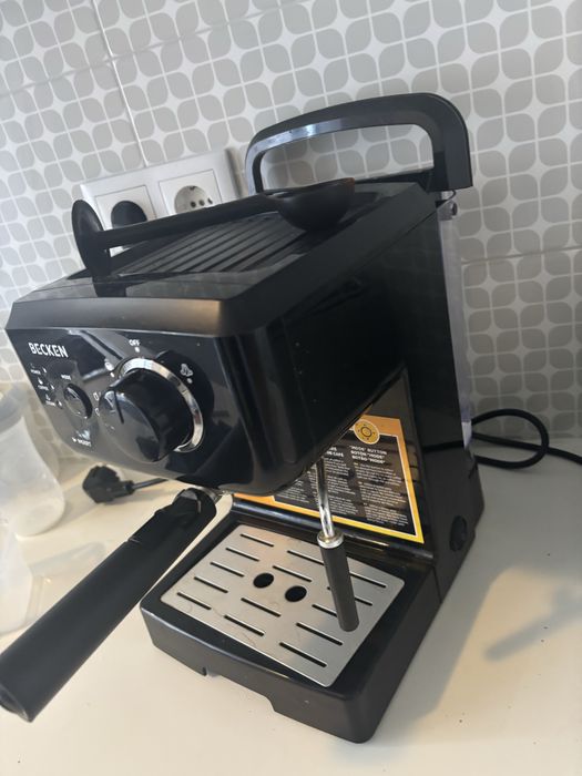 Maquina de cafe becken