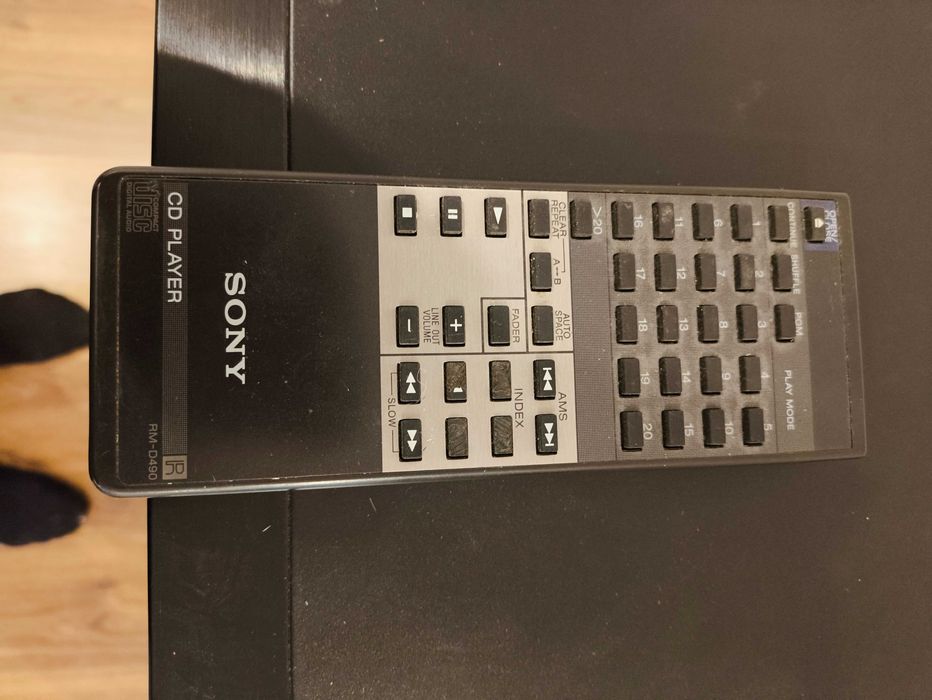 Sony ES cdp x 202 ES z oryginalnym pilotem