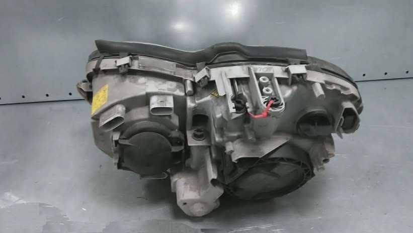 Faróis Xenon Mercedes Benz W 203/ S203 originais.