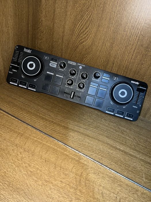 Vendo a minha mesa antiga de DJ