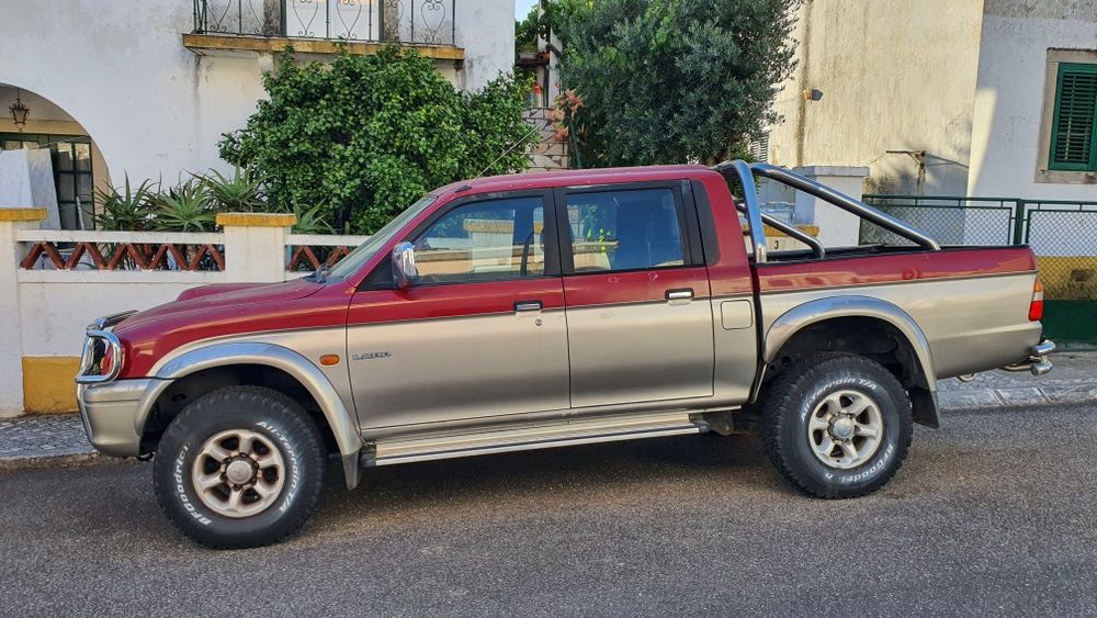 Carrinha Mitsubishi stracar 200