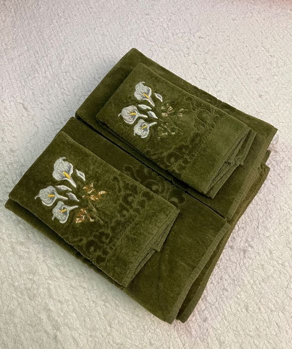 Conjunto de banho Verde-Seco