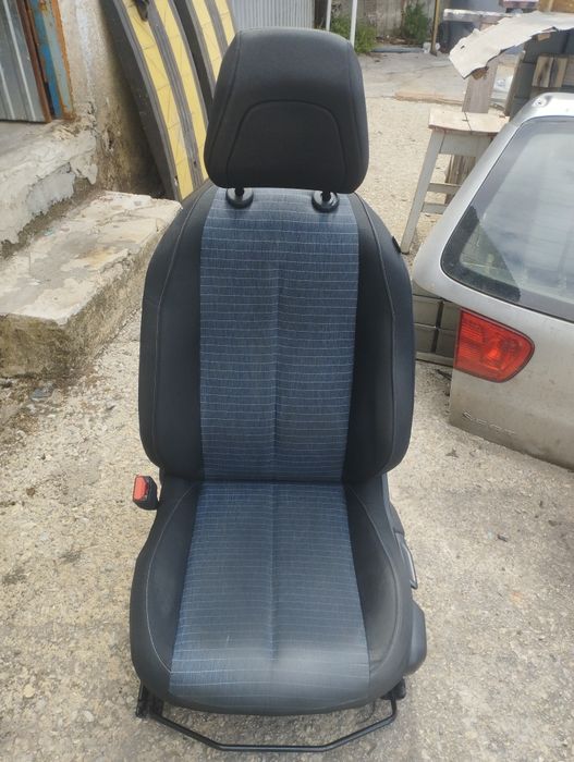 Banco Condutor Peugeot 208 de 2020