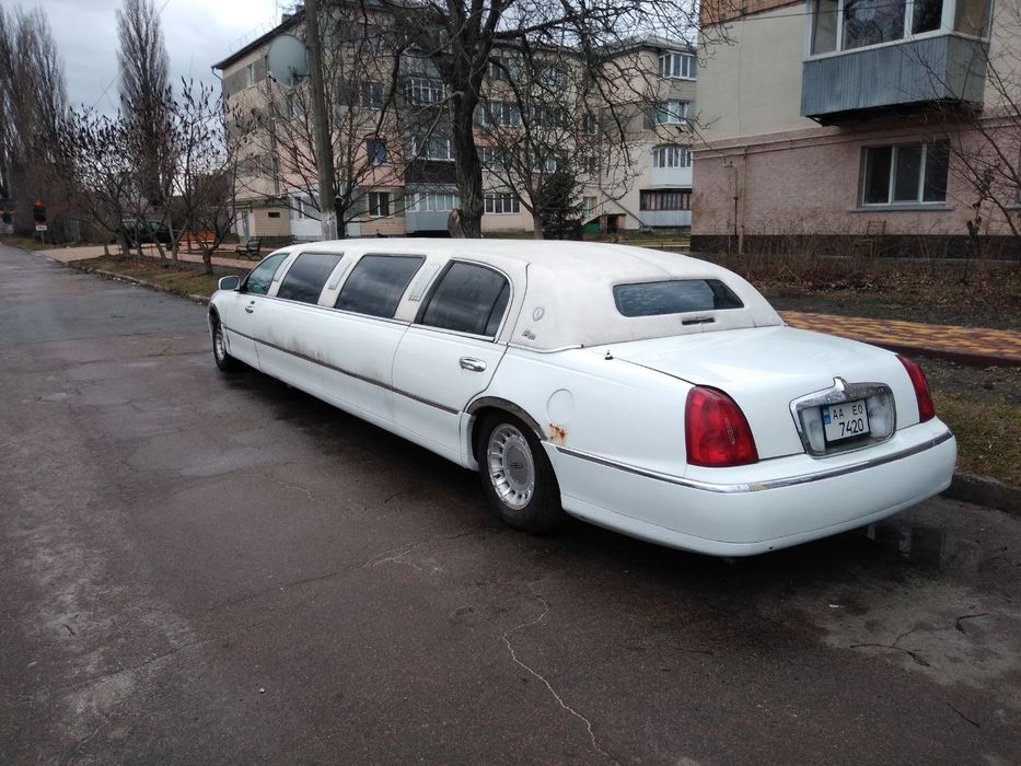 Lincoln Town Car