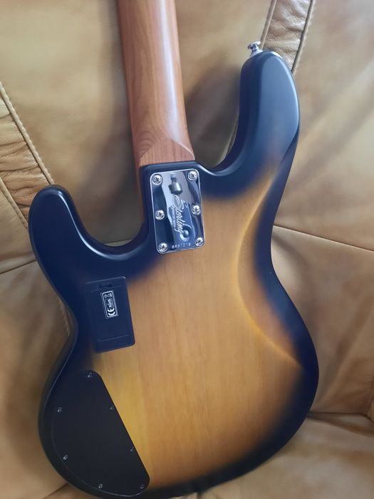 Gitara basowa Sterling by Music man stingray ray34hh natural burst sat