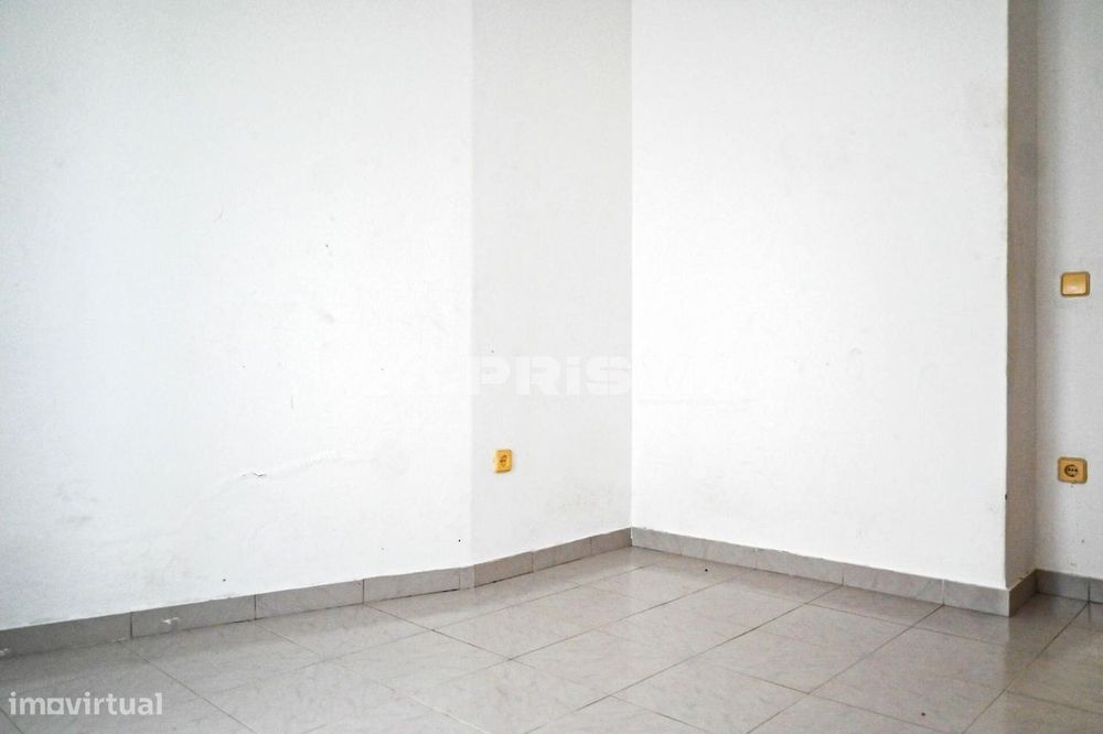 Andar de moradia T2 para arrendamento em Salgueiro do Campo, Castelo B