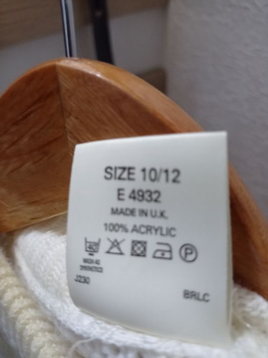 Bluzka 10/12  100%acrylic