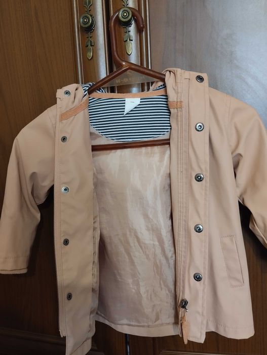 Дощовик, куртка, плащ